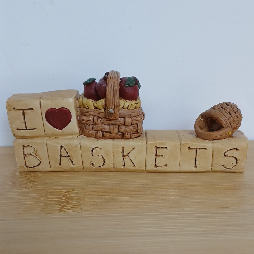 Vtg I Love Baskets Blossum Bucket Suzi 2000